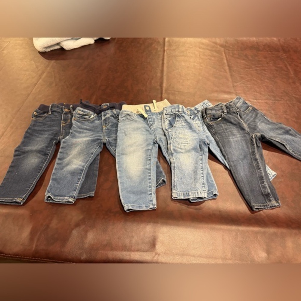 Lot of 5 baby gap jeans size 18-24 months